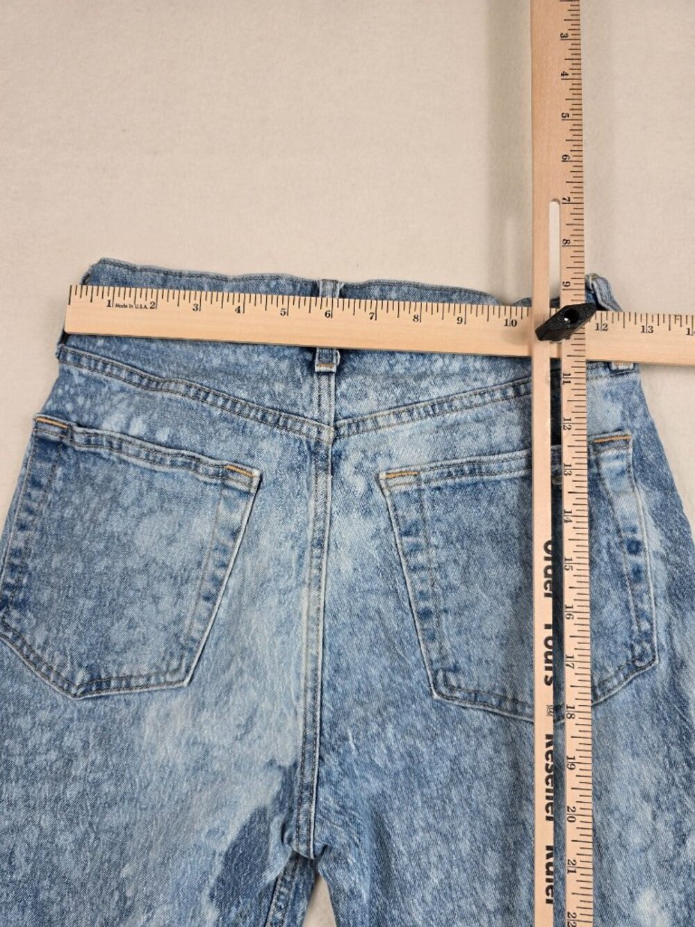 Gap Denim Cheeky Straight Jeans 4/27 Light Wash Bleach Splatter Womens - Picture 7 of 8